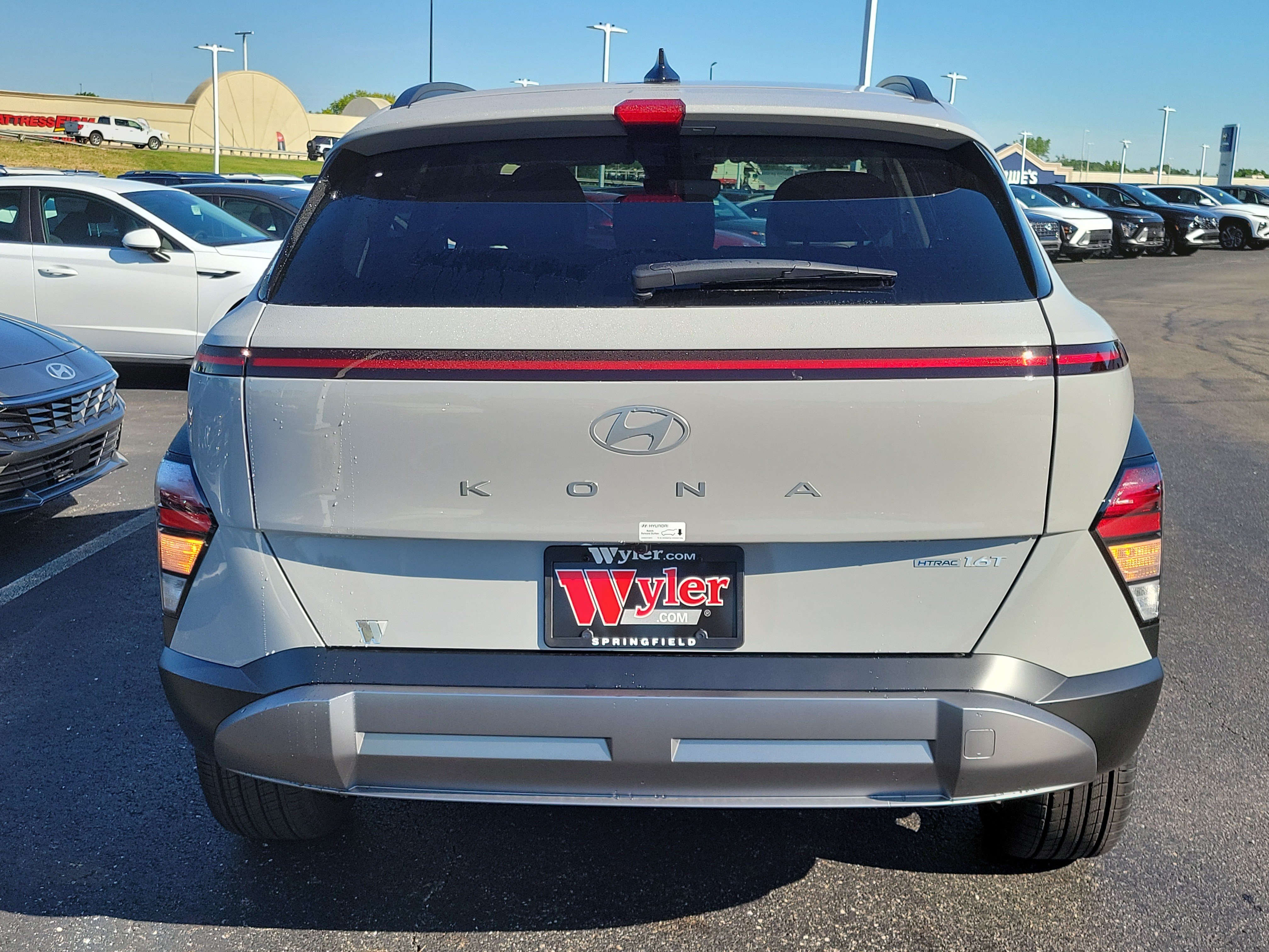 New 2026 Hyundai Kona SEL Premium AWD/4WD image 4