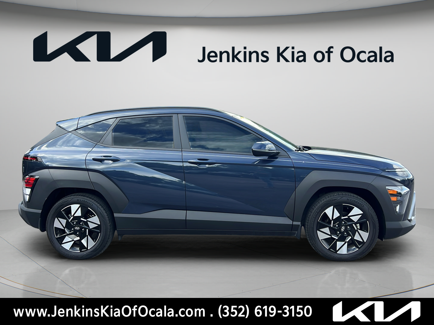 Used 2024 Hyundai Kona SEL w/ Convenience Package FWD image 2