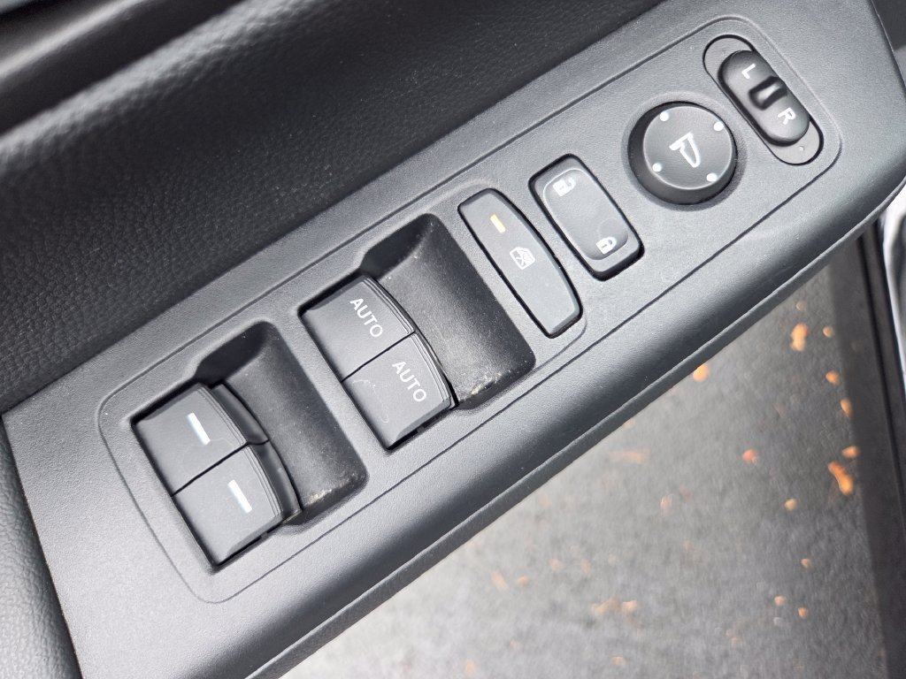 Used 2024 Honda CR-V Sport image 34