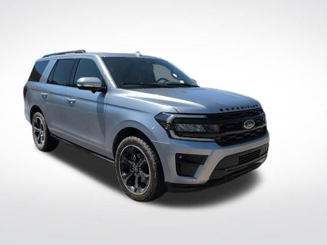 Used 2023 Ford Expedition Limited AWD/4WD image 8