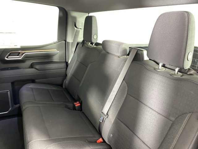 Used 2023 Chevrolet Silverado 1500 LT AWD/4WD image 31