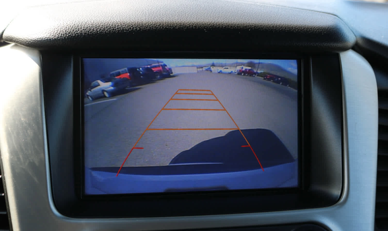 Used 2017 GMC Yukon XL SLT image 16