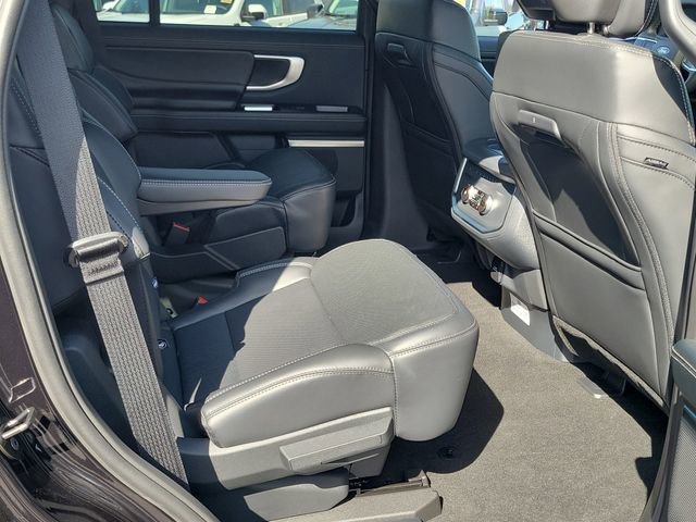 New 2026 Ford Expedition Platinum w/ Stealth Appearance Package AWD/4WD image 18