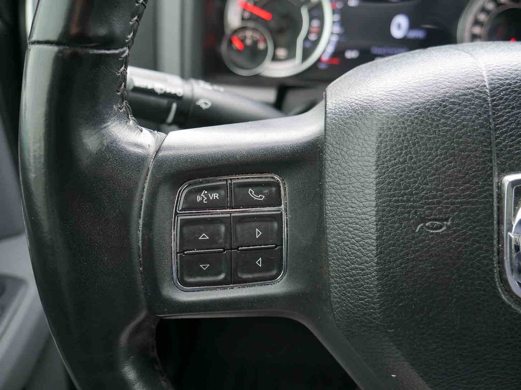 Used 2018 RAM 1500 SLT image 40