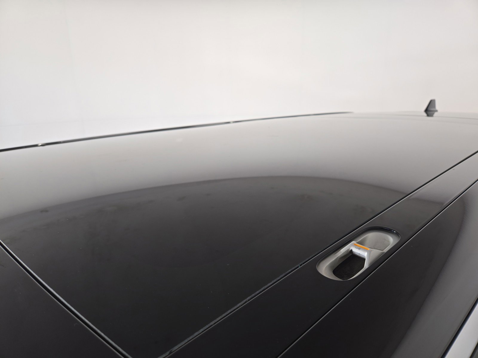 Used 2023 Rivian R1S Launch Edition image 13