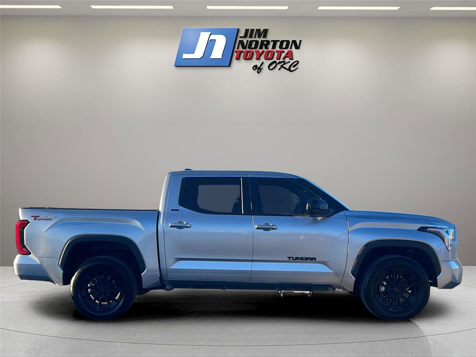 Used 2024 Toyota Tundra SR5 image 4