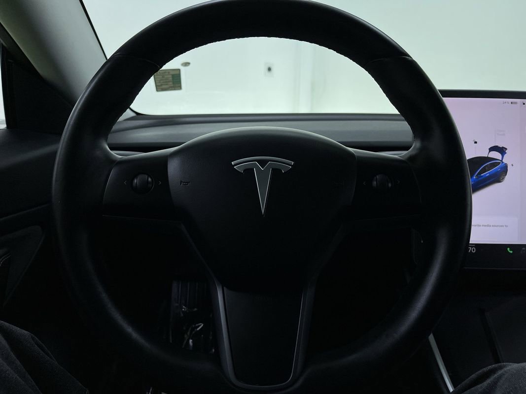 Used 2018 Tesla Model 3 Long Range image 17