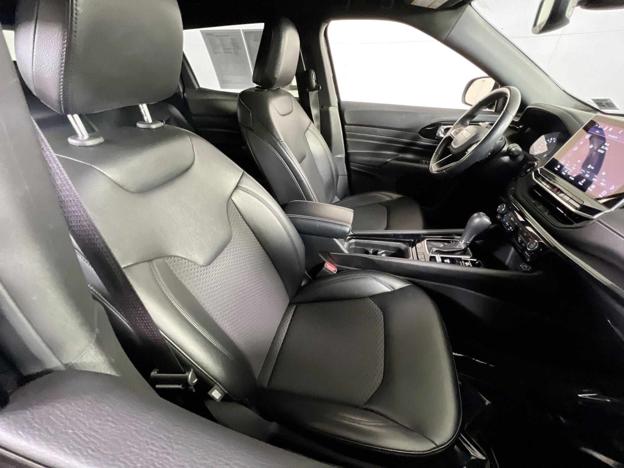 Used 2022 Jeep Compass Altitude w/ Convenience Group image 25