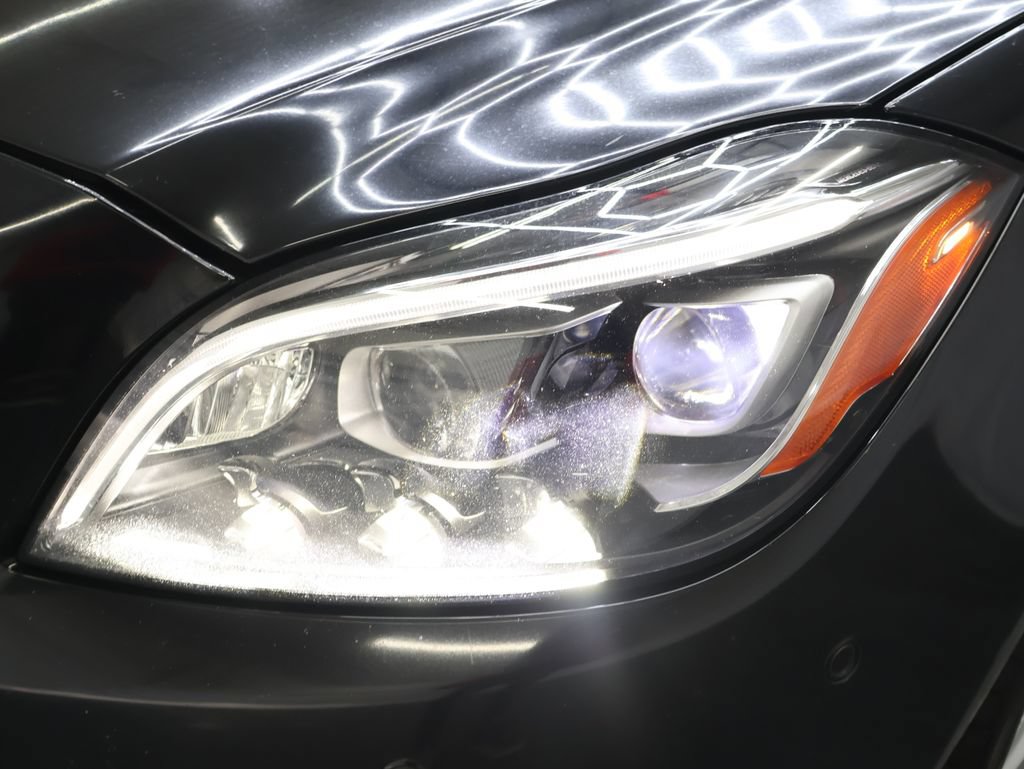 Used 2015 Mercedes-Benz CLS 550 4MATIC w/ Premium Package image 33