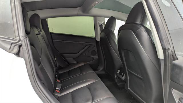 Used 2023 Tesla Model 3 Standard Range RWD image 17