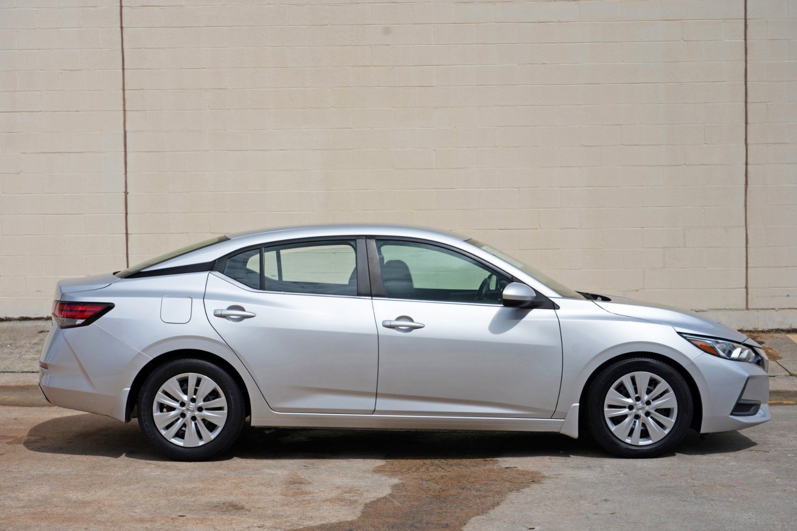 Used 2020 Nissan Sentra S FWD image 44
