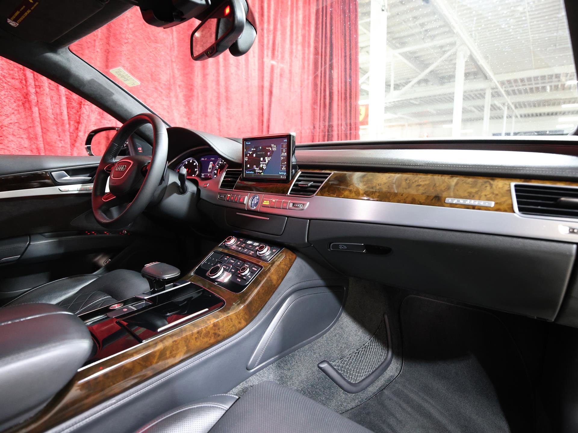 Used 2015 Audi A8 3.0T AWD/4WD image 29