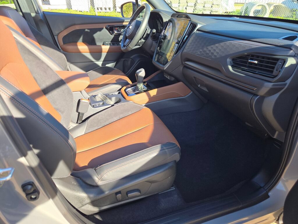 Certified 2025 Subaru Forester Touring AWD/4WD image 6