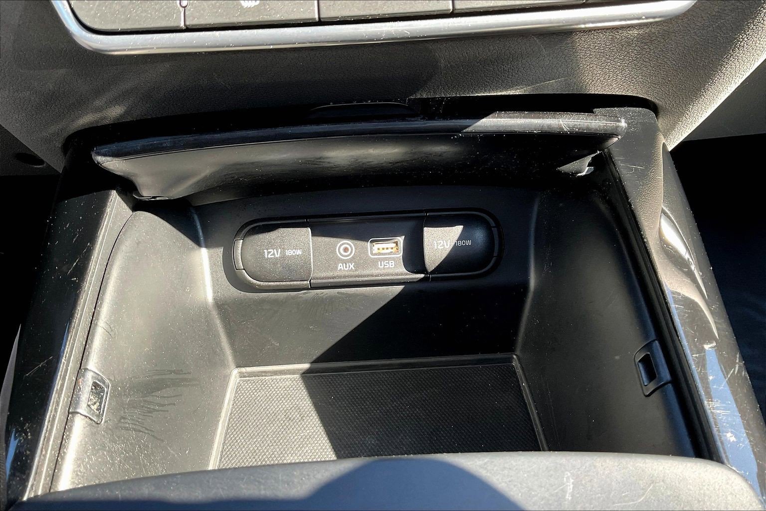 Used 2016 Kia Sorento SX image 16