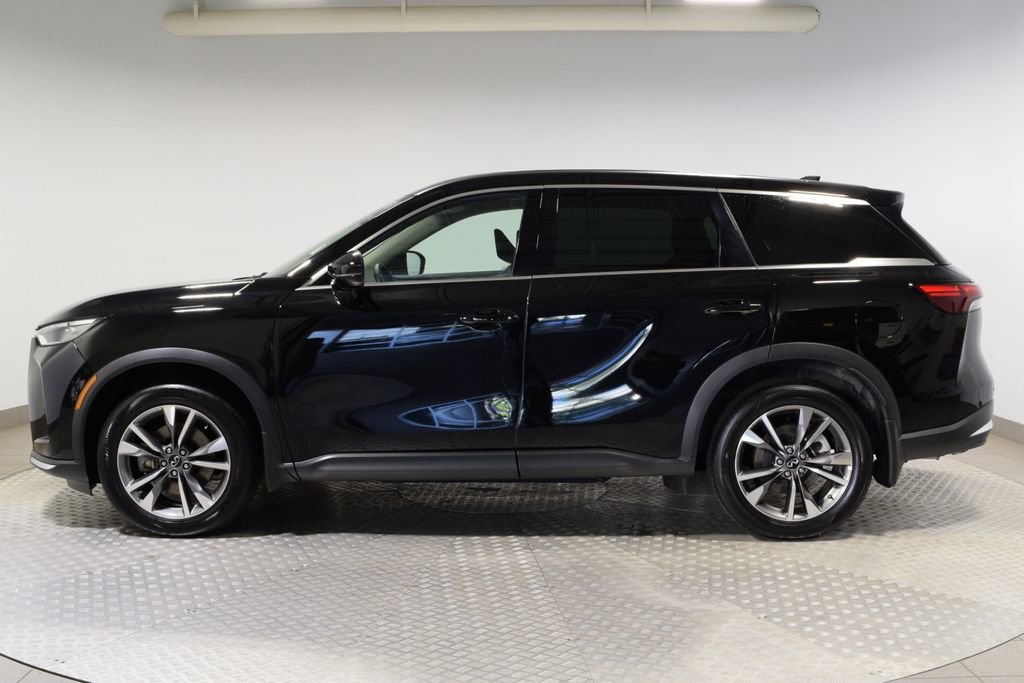Certified 2026 INFINITI QX60 Pure w/ Family Package AWD/4WD image 3