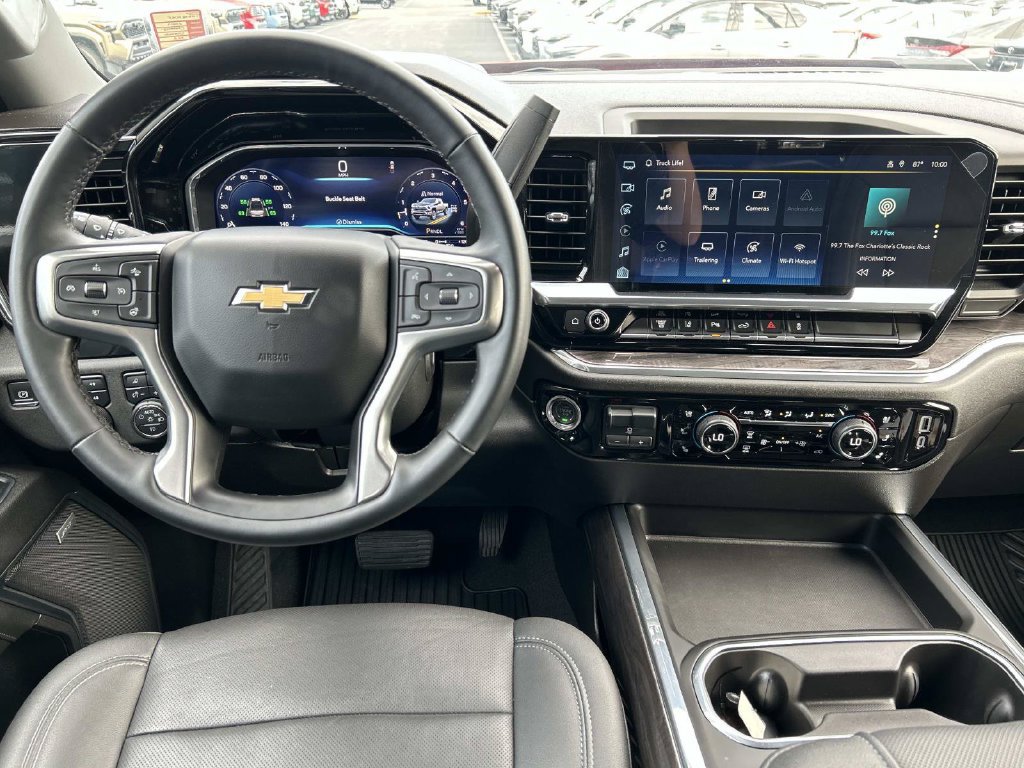 Used 2024 Chevrolet Silverado 2500 LTZ w/ LTZ Plus Package AWD/4WD image 18