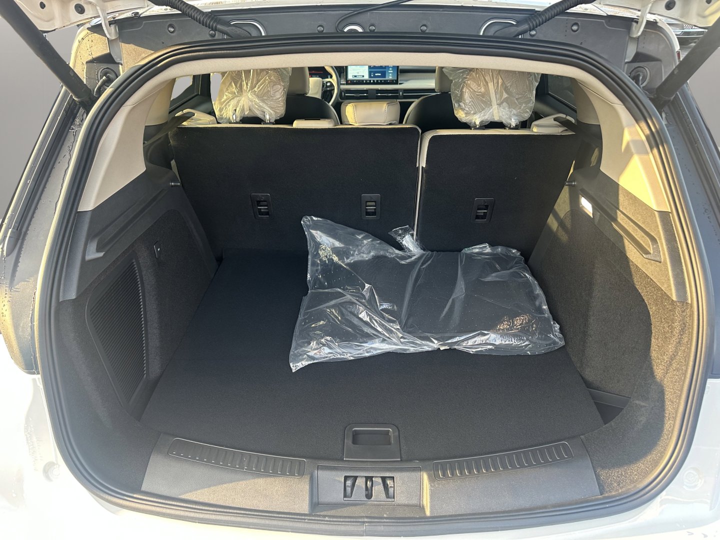 New 2026 Lincoln Corsair Premiere image 7