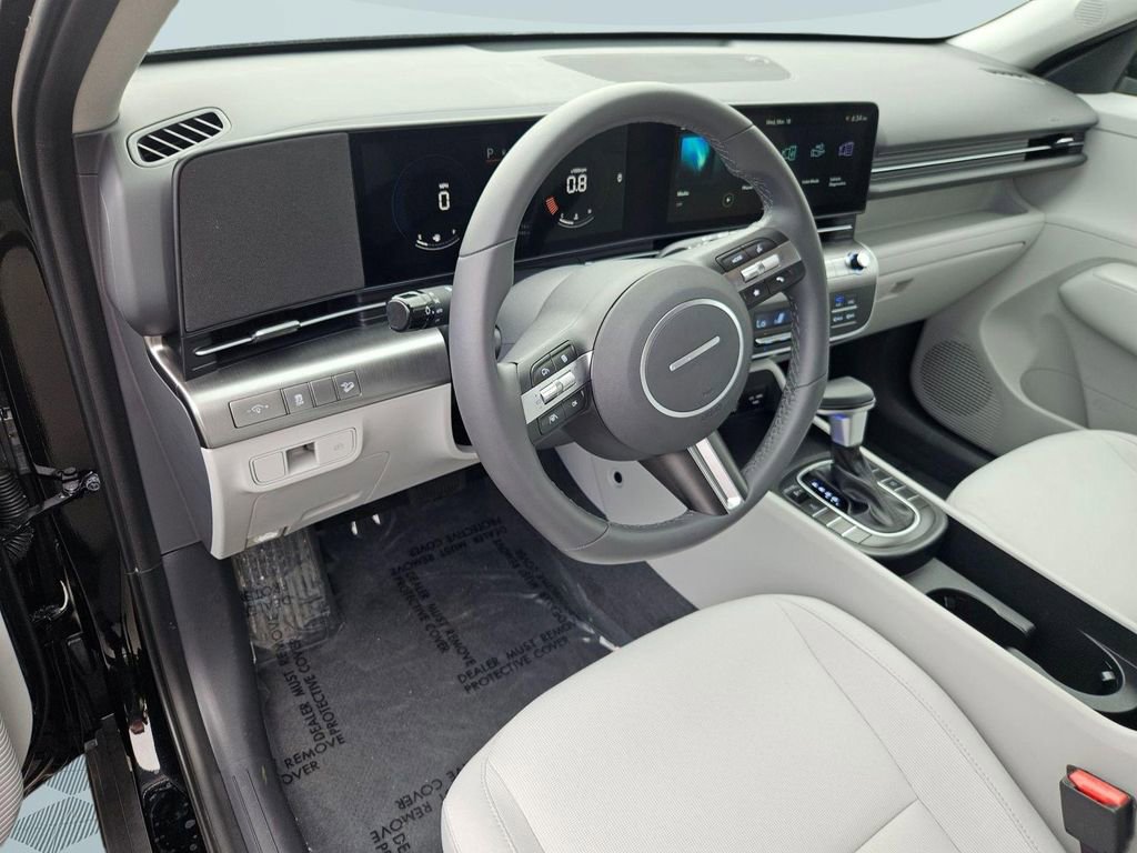 Certified 2025 Hyundai Kona SEL image 13