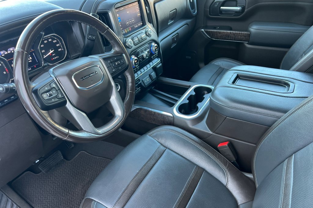 Used 2020 GMC Sierra 3500 Denali w/ Denali Ultimate Package image 7