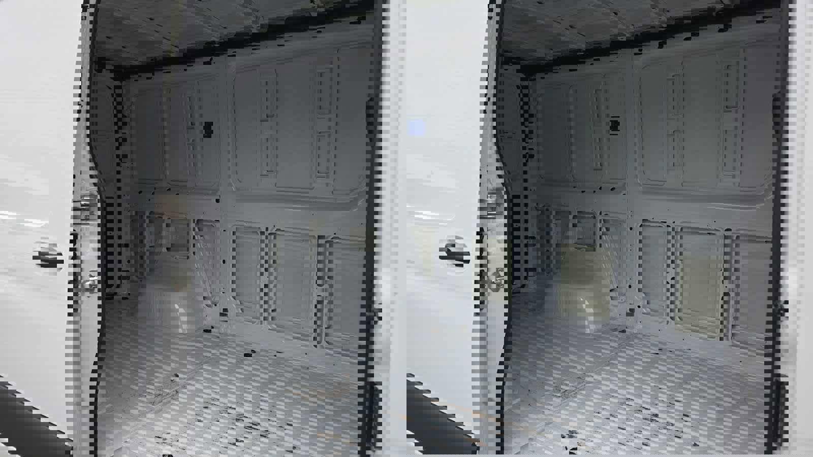 Used 2024 Mercedes-Benz Sprinter 4500 image 15