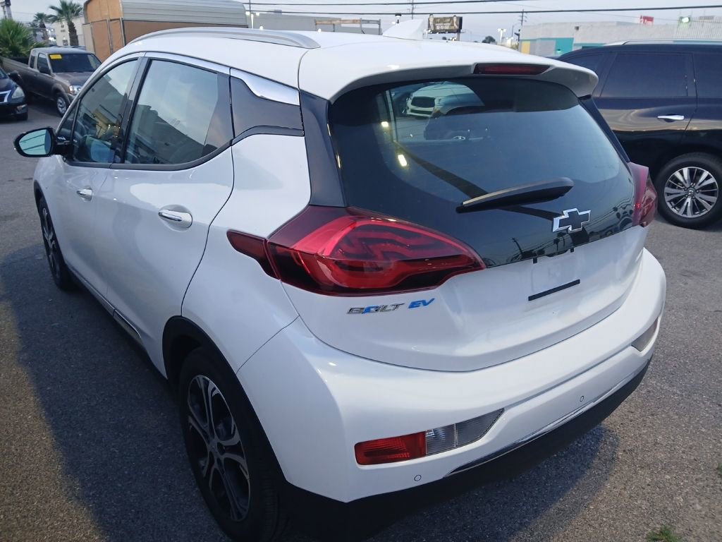 Used 2021 Chevrolet Bolt Premier w/ Infotainment Package image 9
