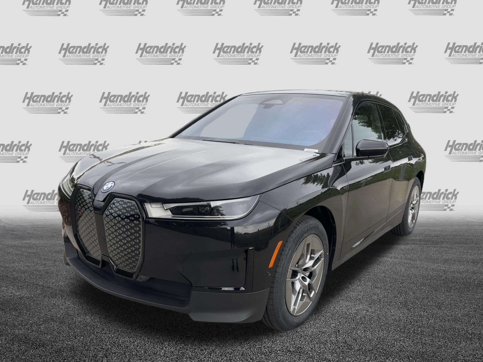 Certified 2023 BMW iX xDrive50 AWD/4WD image 5