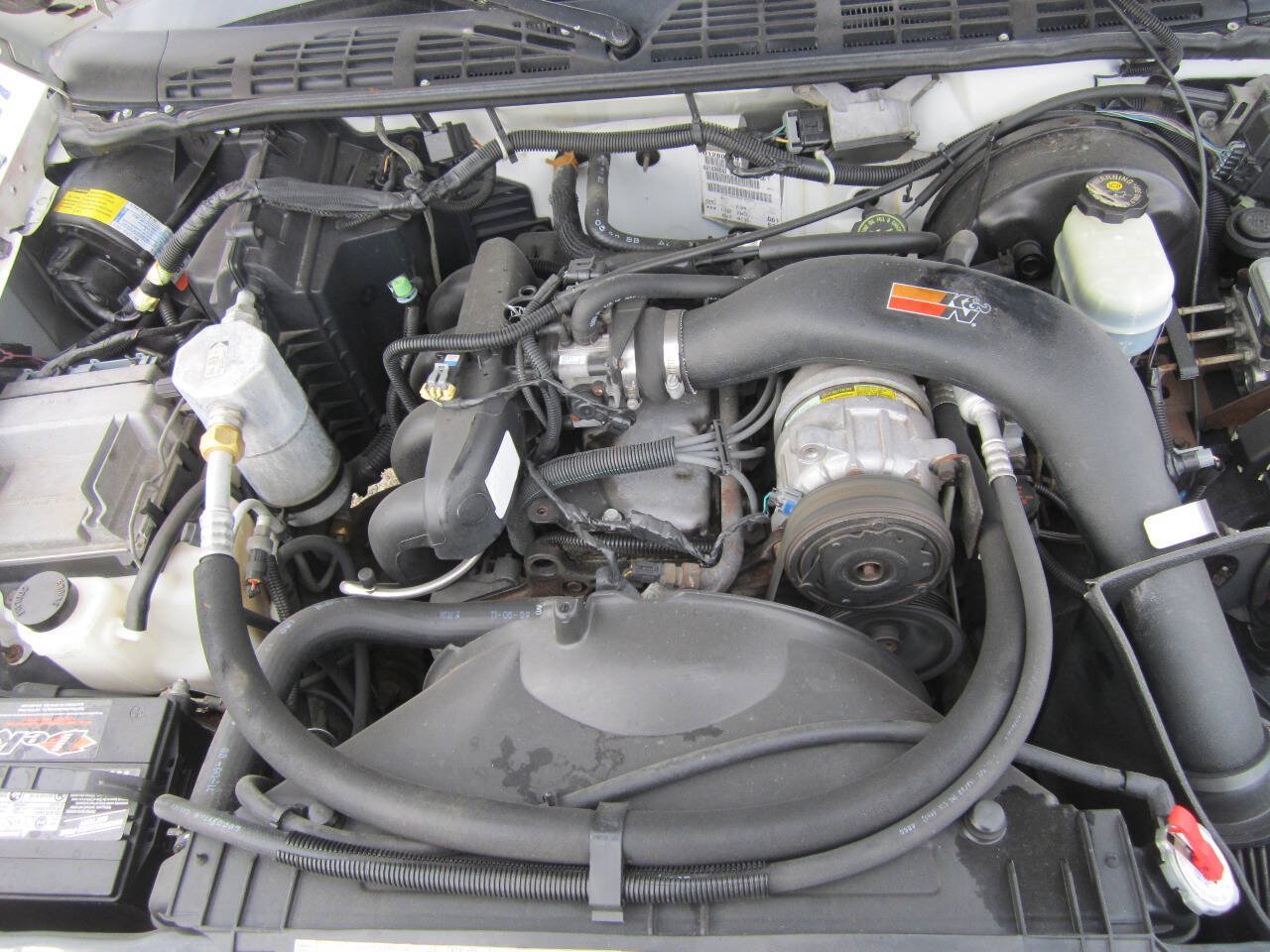Used 2000 Chevrolet S10 Pickup Xtreme w/ Preferred Equipment Group RWD image 10