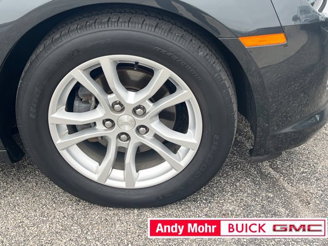 Used 2015 Chevrolet Camaro LT RWD image 23