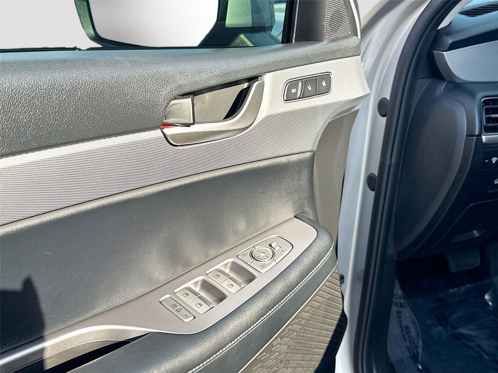 Used 2021 Hyundai Palisade SEL w/ Cargo Package image 16