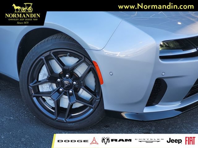 New 2026 Dodge Charger Scat Pack w/ Blacktop Package AWD/4WD image 3