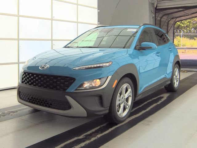 Used 2023 Hyundai Kona SEL w/ Cargo Package AWD/4WD image 2
