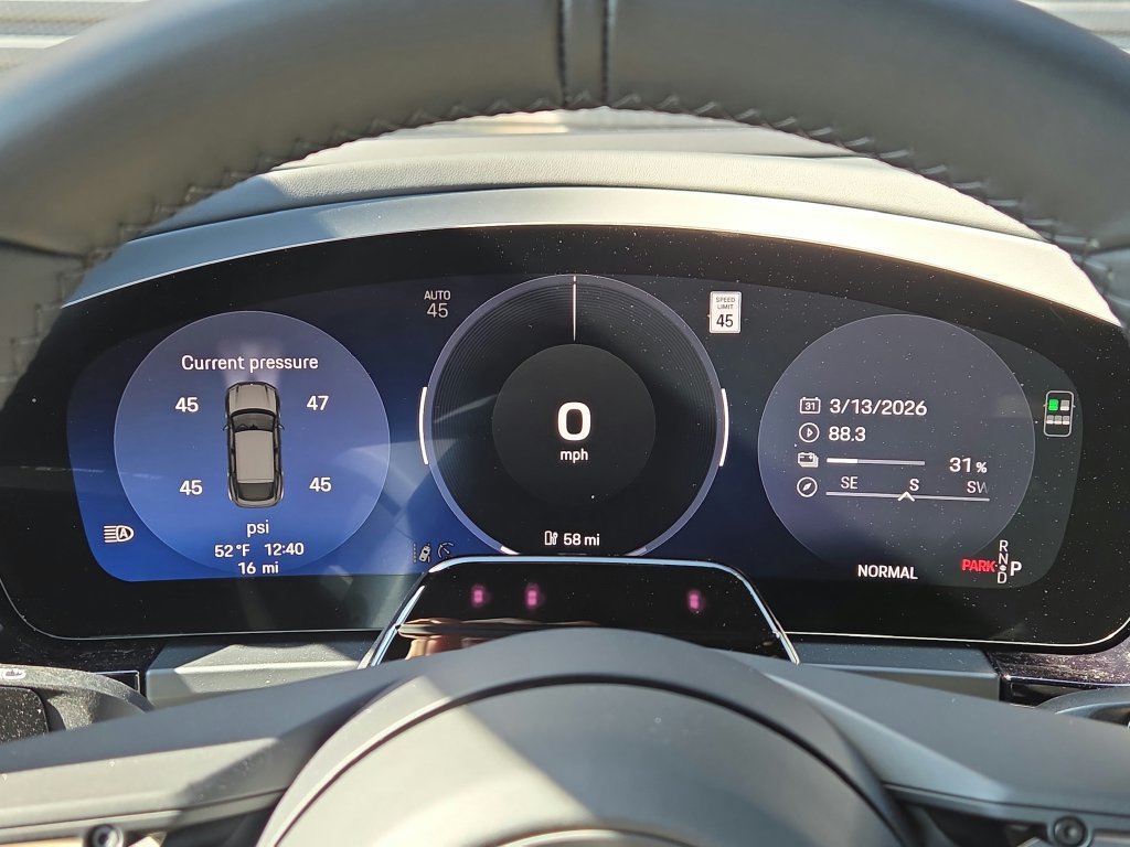 Certified 2026 Porsche Macan 4 Electric AWD/4WD image 10