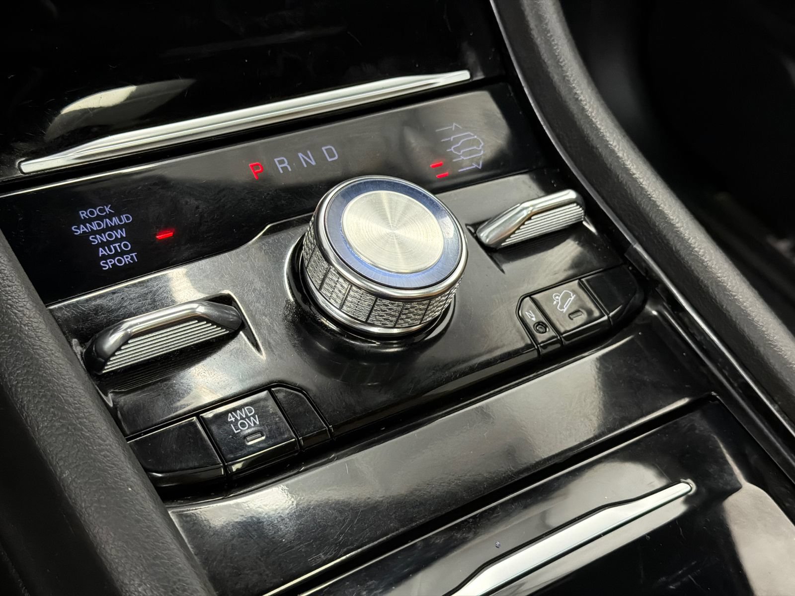 Used 2022 Jeep Grand Cherokee Summit AWD/4WD image 30