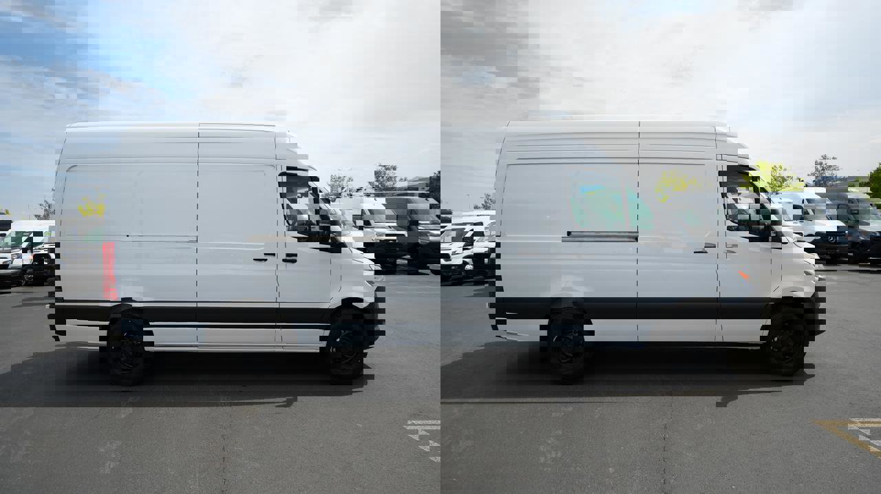 New 2025 Mercedes-Benz Sprinter 2500 image 5