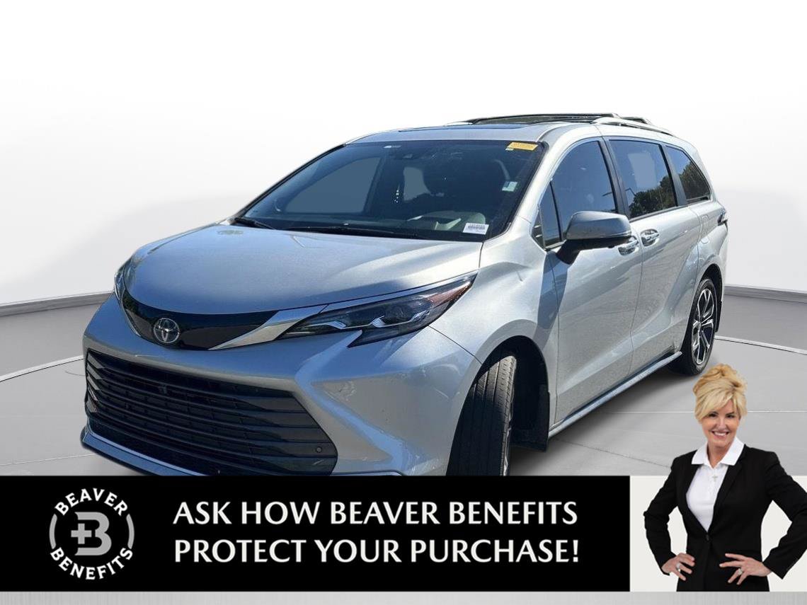 Used 2025 Toyota Sienna Platinum