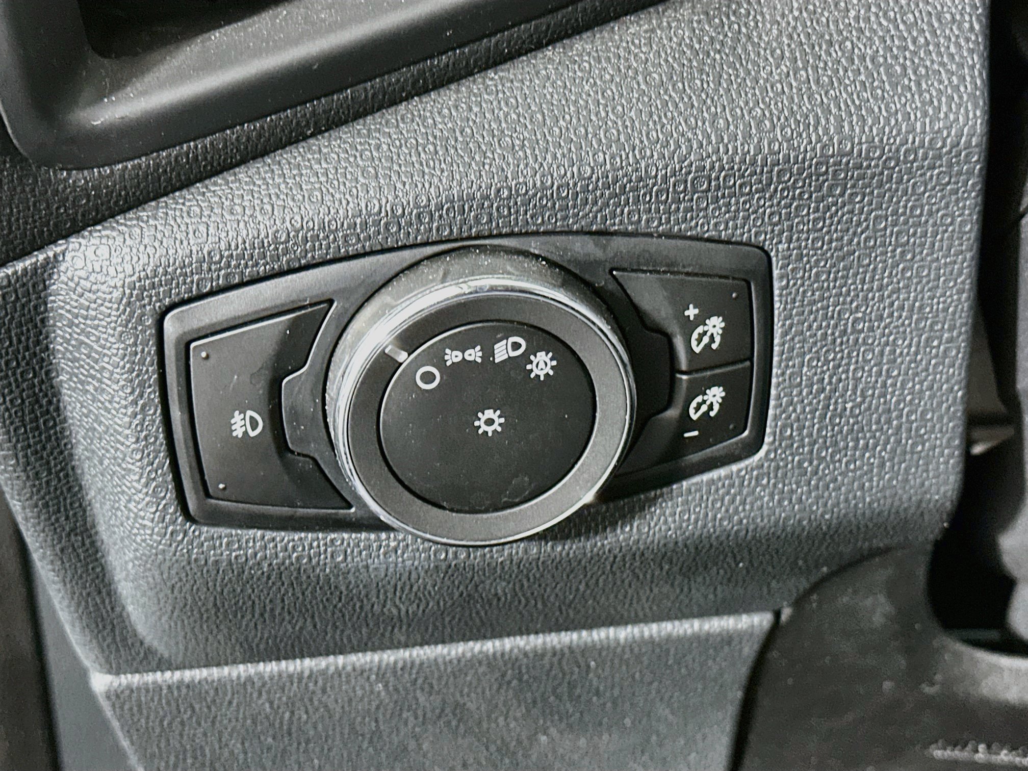 Used 2019 Ford EcoSport SE w/ SE Convenience Package FWD image 17