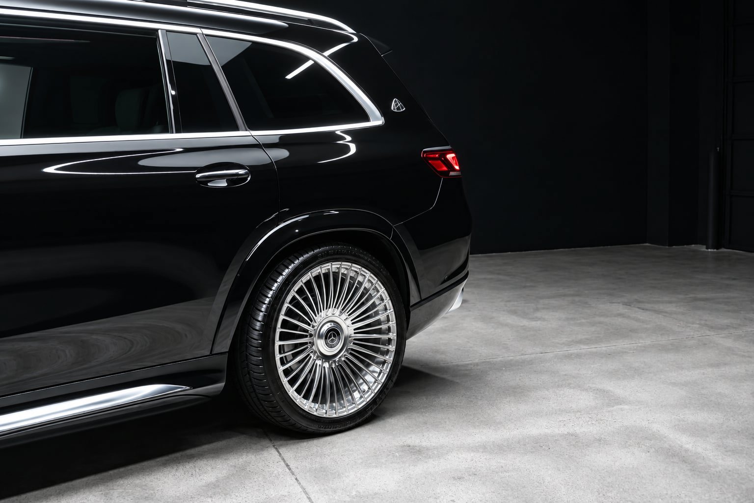 Used 2022 Mercedes-Benz Maybach GLS 600 4MATIC image 9