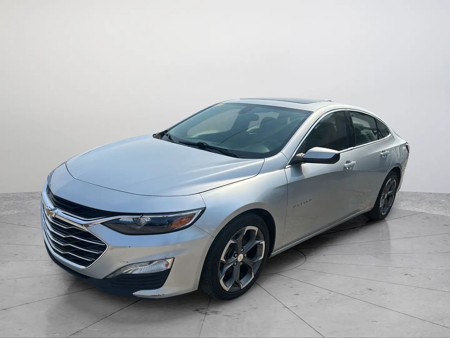 Used 2021 Chevrolet Malibu LT image 9
