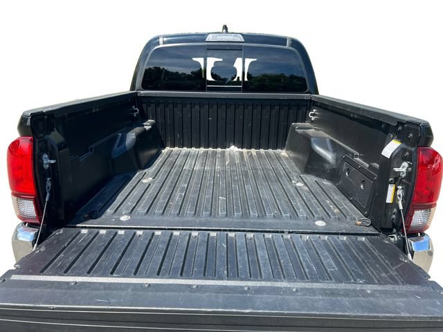 Used 2023 Toyota Tacoma SR5 AWD/4WD image 19