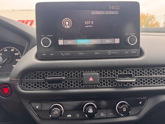 Used 2024 Honda HR-V Sport image 16