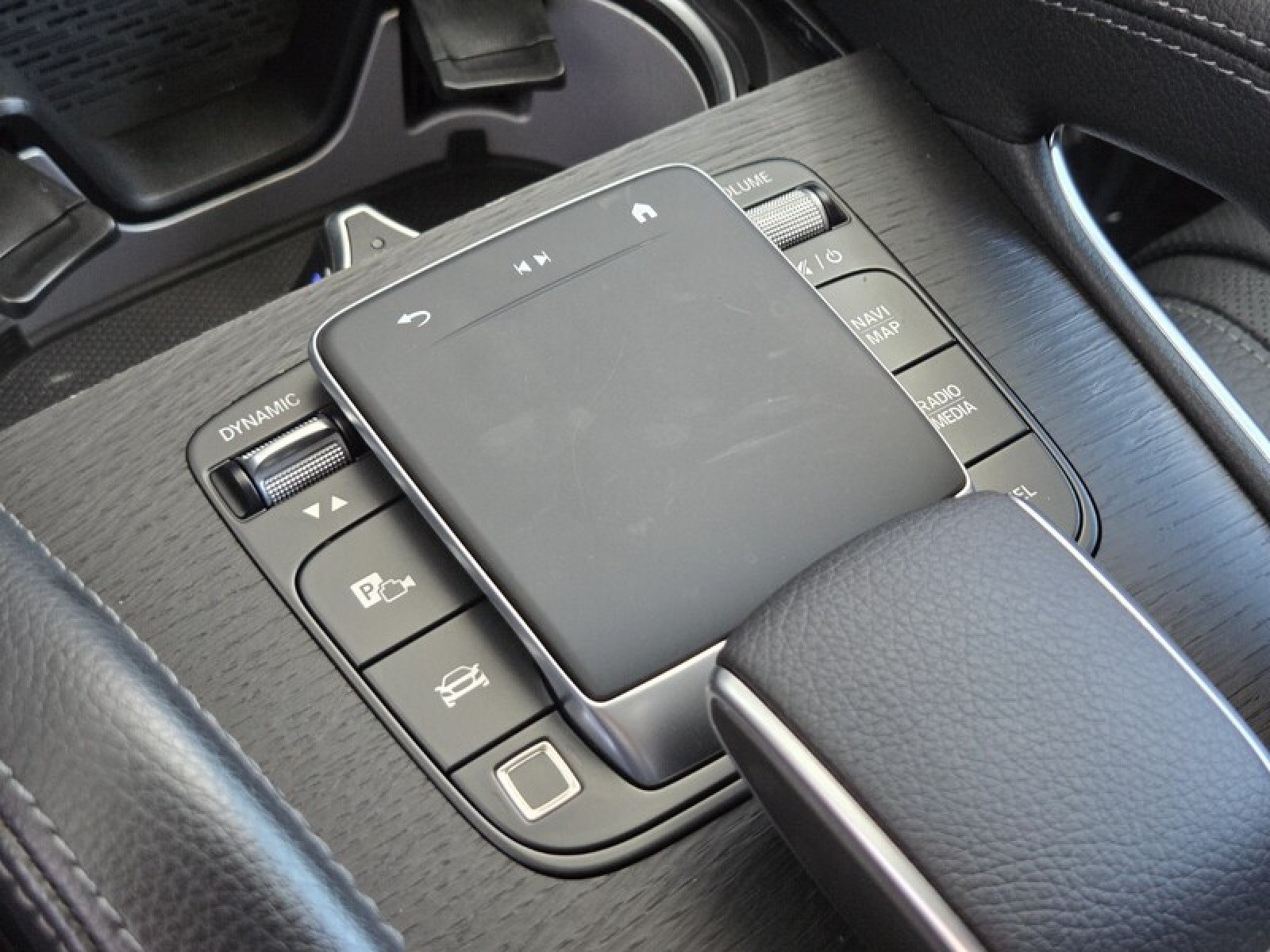 Certified 2026 Mercedes-Benz GLS 580 4MATIC image 36