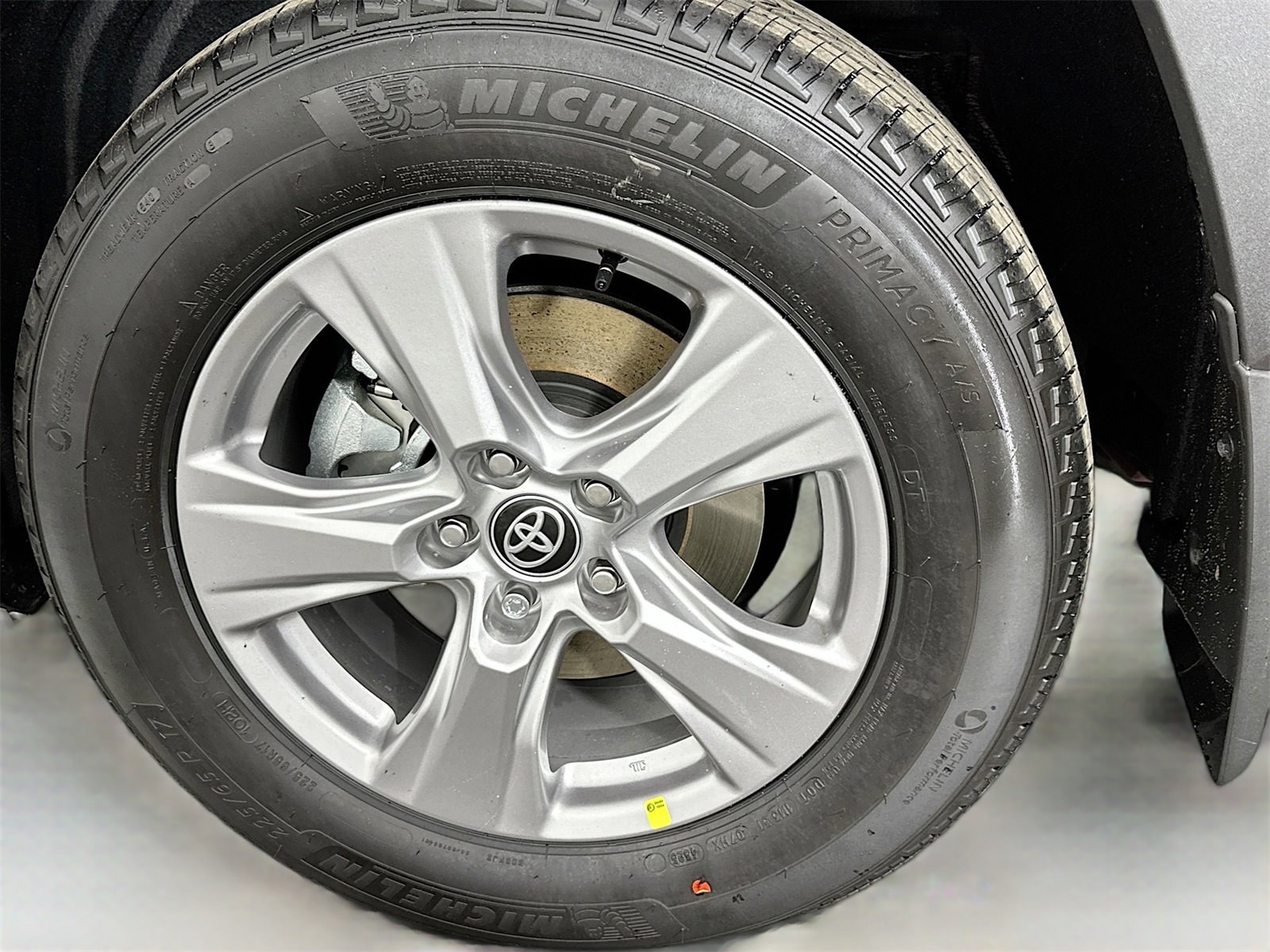 New 2025 Toyota RAV4 XLE image 32