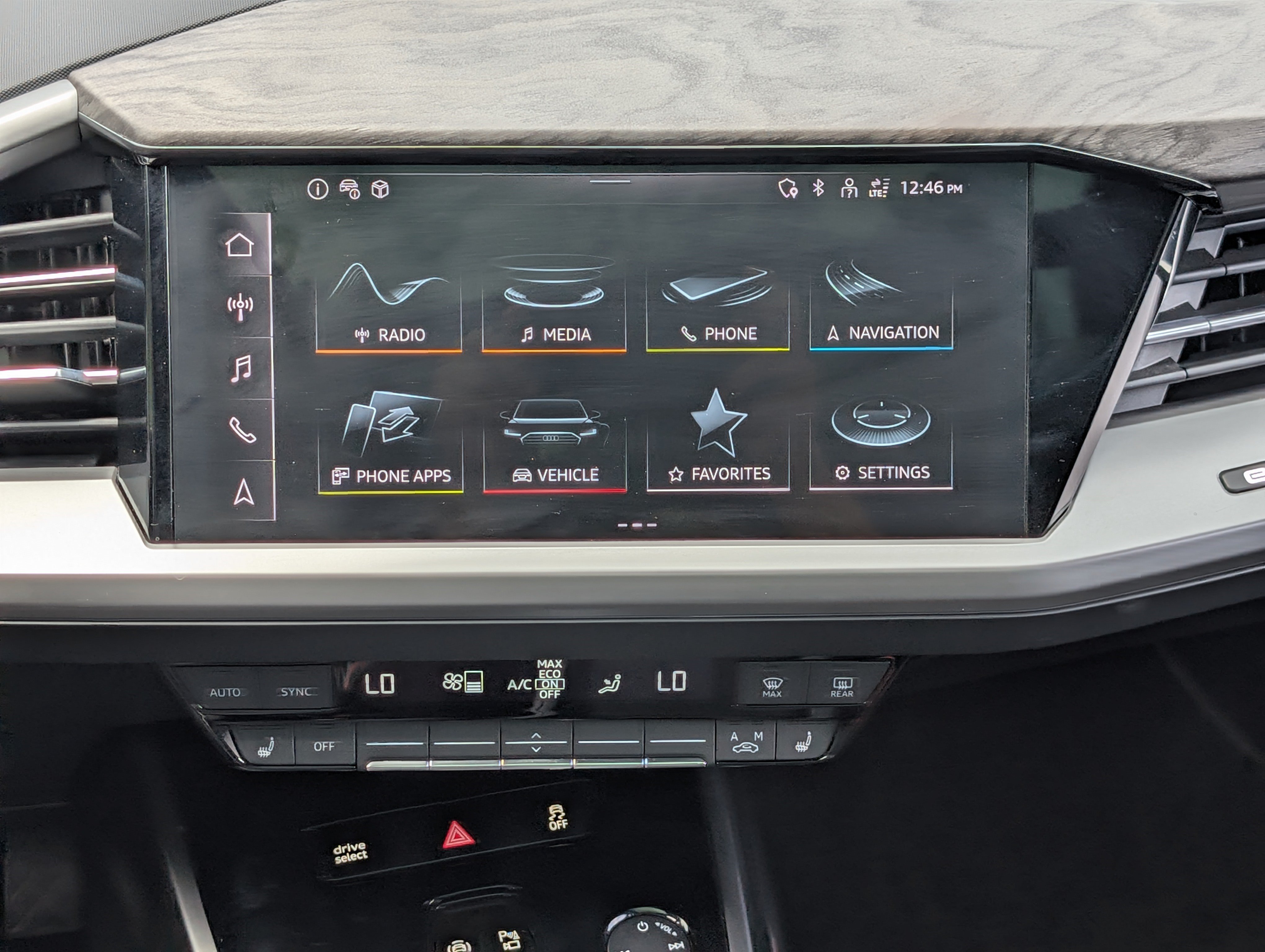 Used 2023 Audi Q4 e-tron Premium Plus w/ Premium Plus RWD image 26