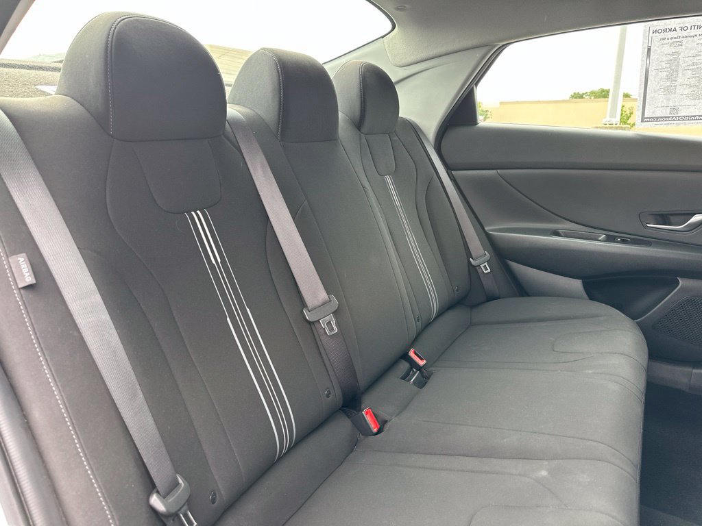 Used 2024 Hyundai Elantra SEL FWD image 29