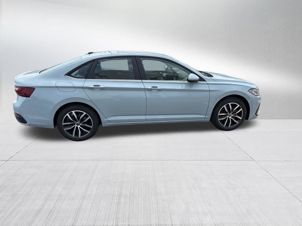 New 2026 Volkswagen Jetta SE image 6