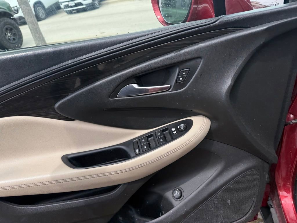 Used 2020 Buick Envision Preferred FWD image 8