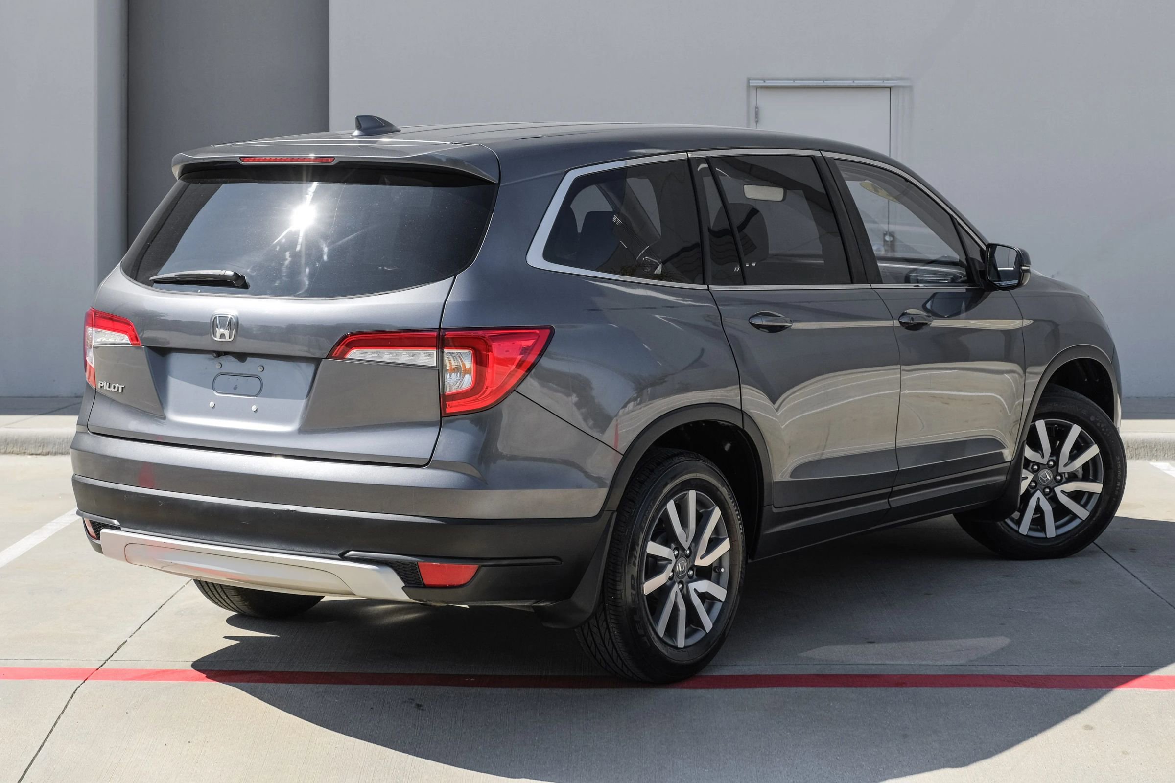 Used 2021 Honda Pilot EX-L image 2