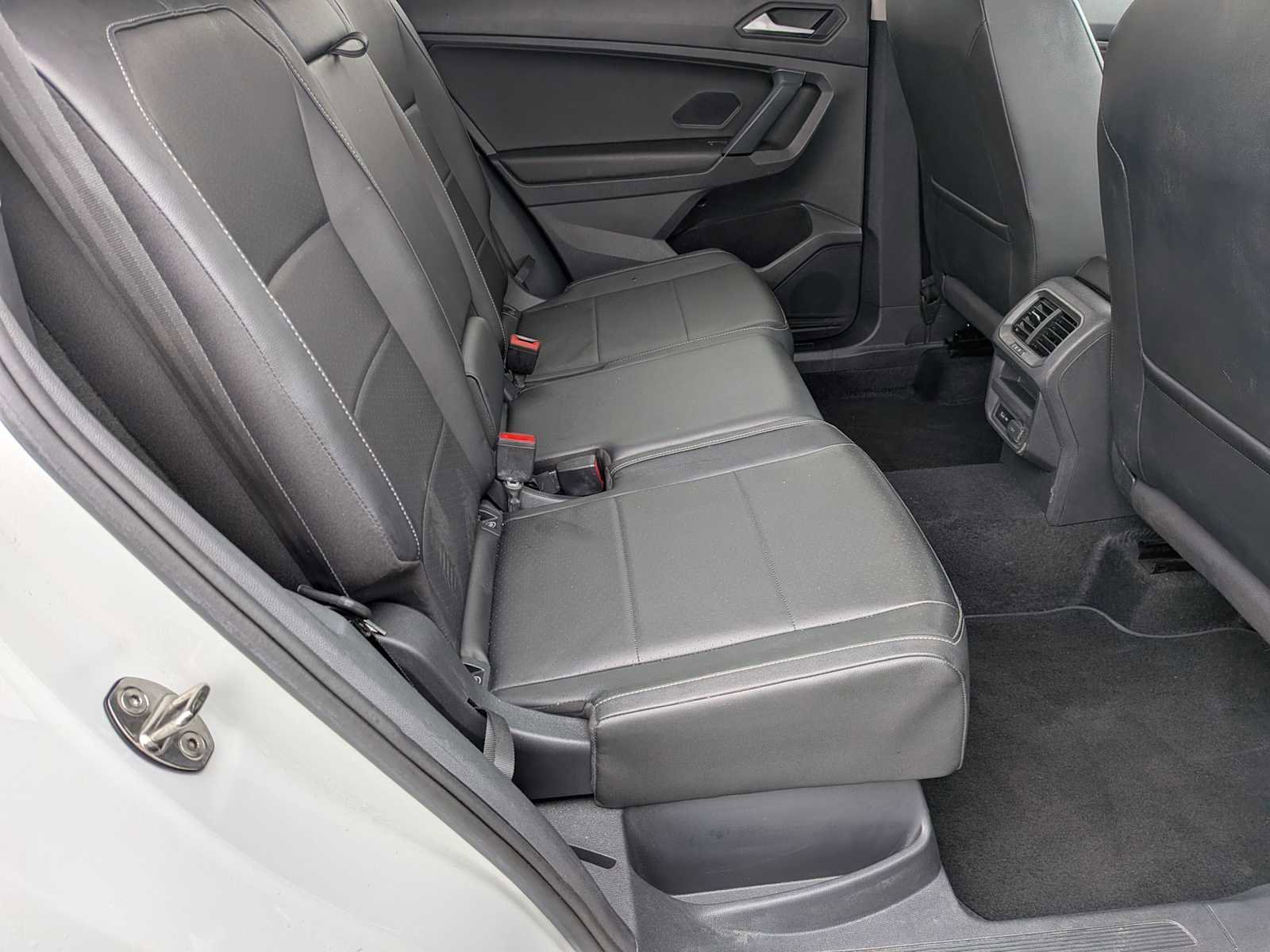 Used 2019 Volkswagen Tiguan SEL AWD/4WD image 19