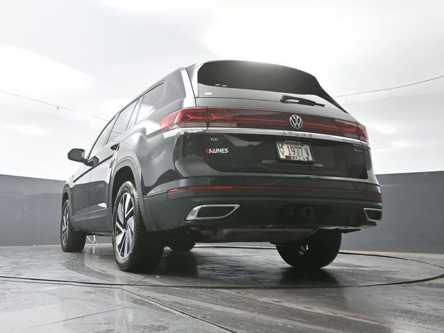 Used 2025 Volkswagen Atlas SE AWD/4WD image 54