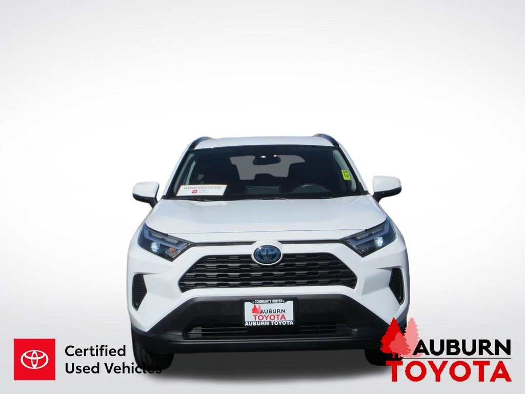 Certified 2024 Toyota RAV4 LE AWD/4WD image 3